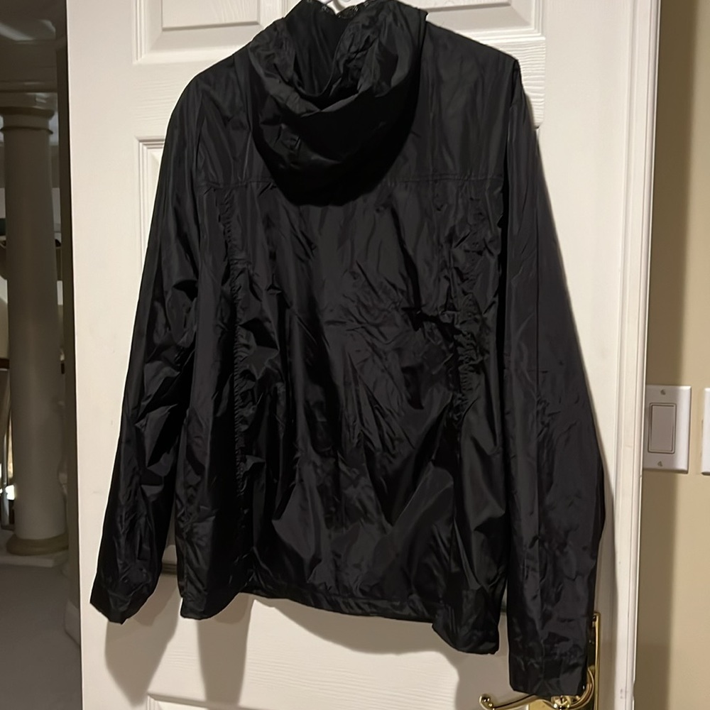 Men’s Windbreaker with Mesh Lining - Seneca Niagara Resort & Casino - Size XL - Picture 5 of 9